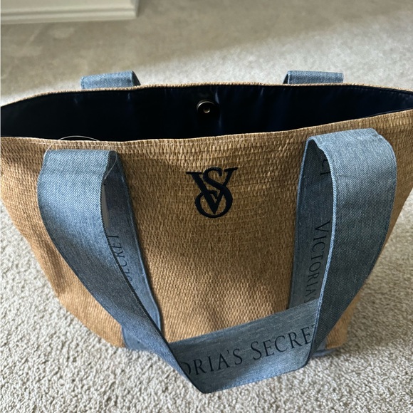 NWT Victoria Secret Tote bag - Picture 7 of 8